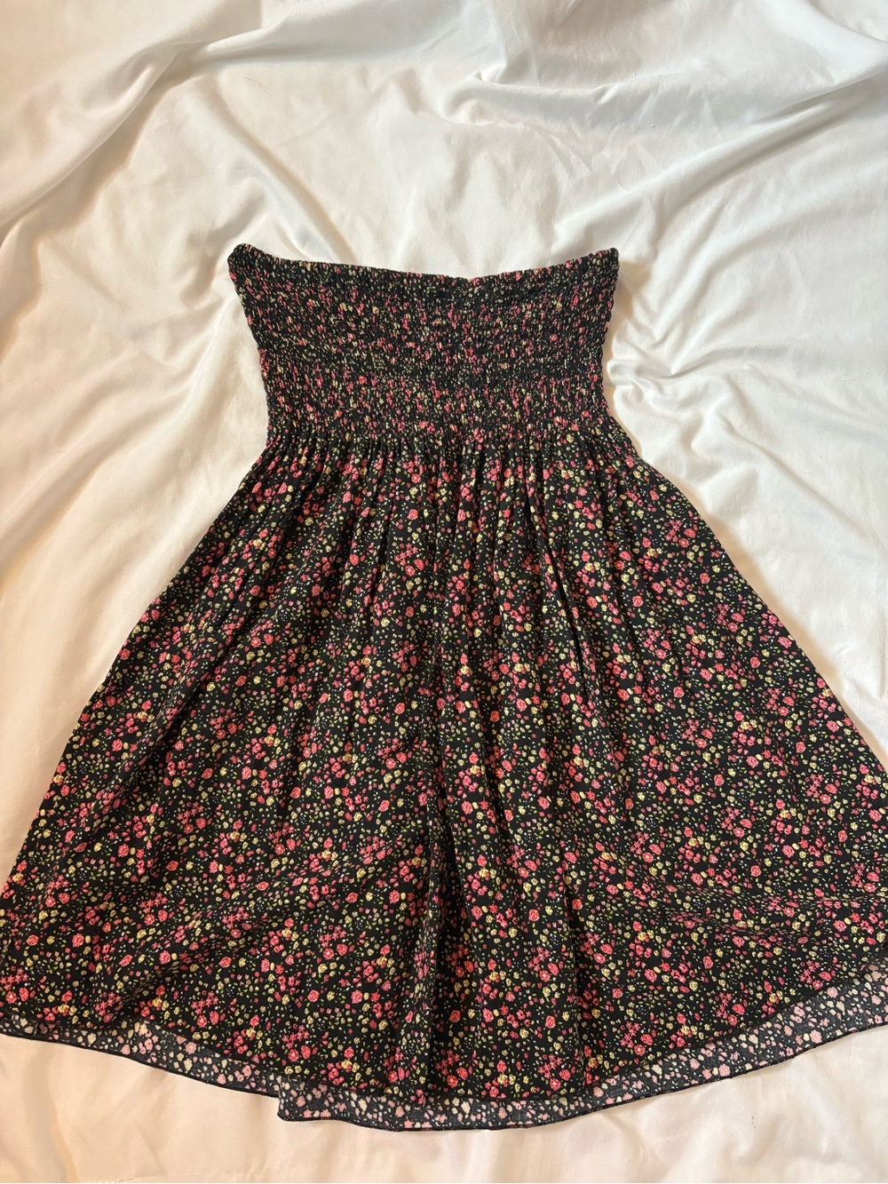 Strapless Coquette Floral Dress with Scrunched Top & Flowy Bottom